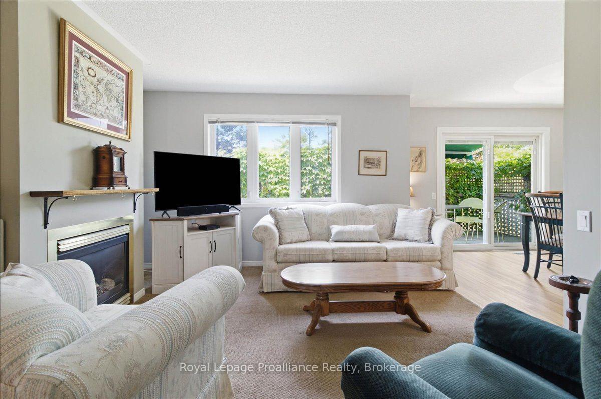 Photo 13 of 12 Reynolds Place, Prince Edward County, Wellington — HOMEH