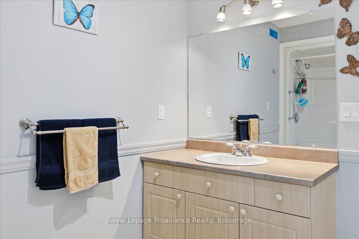 Photo 16 of 12 Reynolds Place, Prince Edward County, Wellington — HOMEH