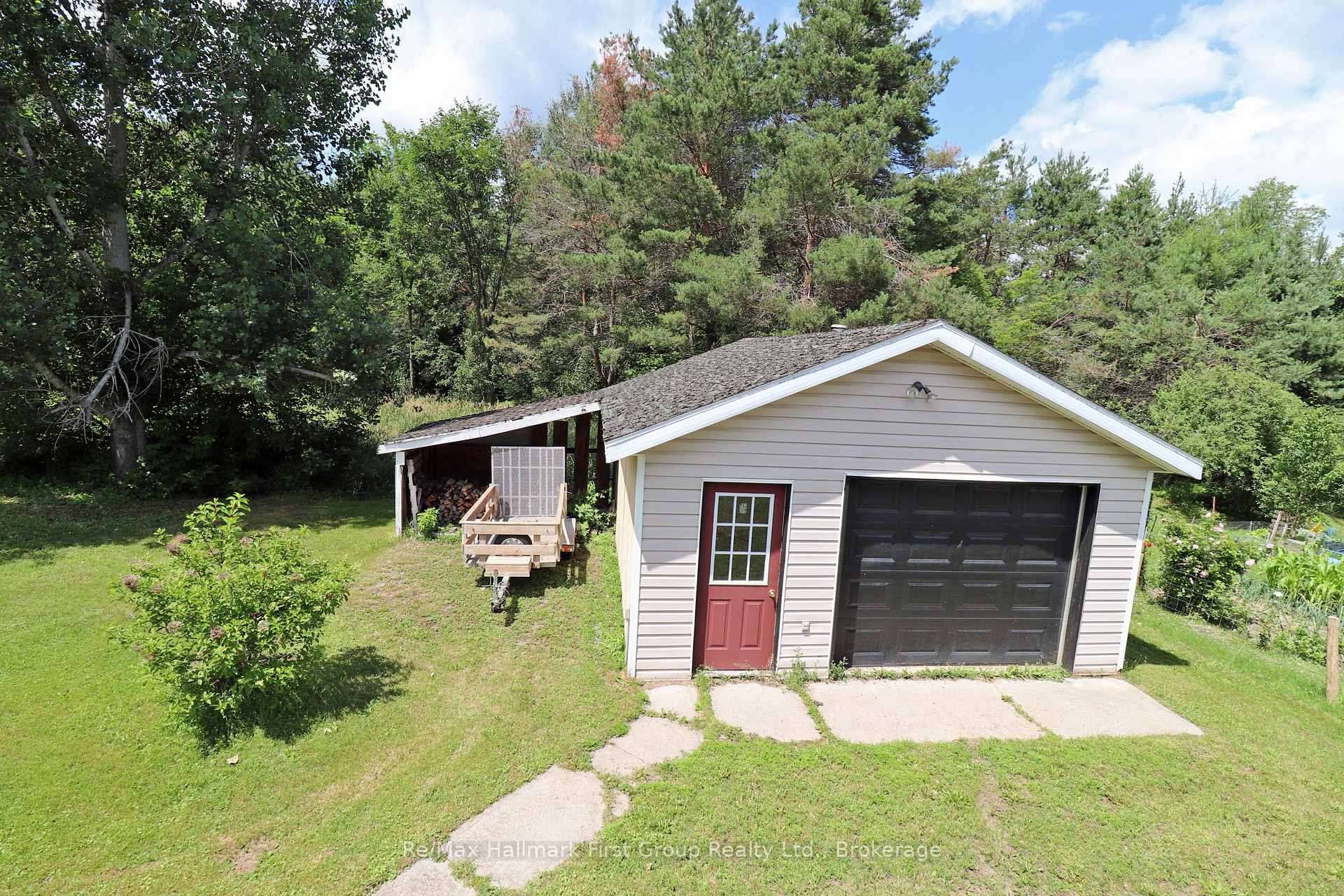 Photo 9 of 1840 Queensborough Road, Tweed, Elzevir (Twp) — HOMEH