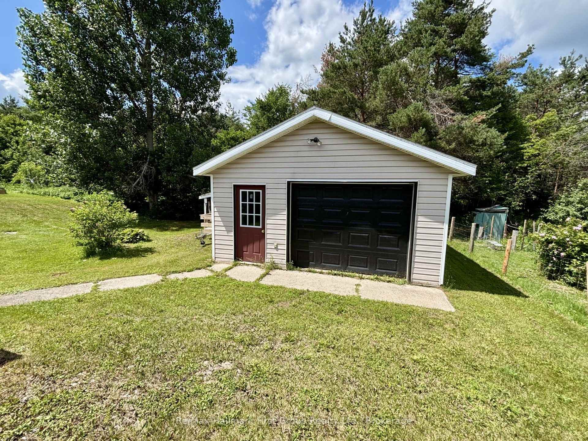 Photo 33 of 1840 Queensborough Road, Tweed, Elzevir (Twp) — HOMEH