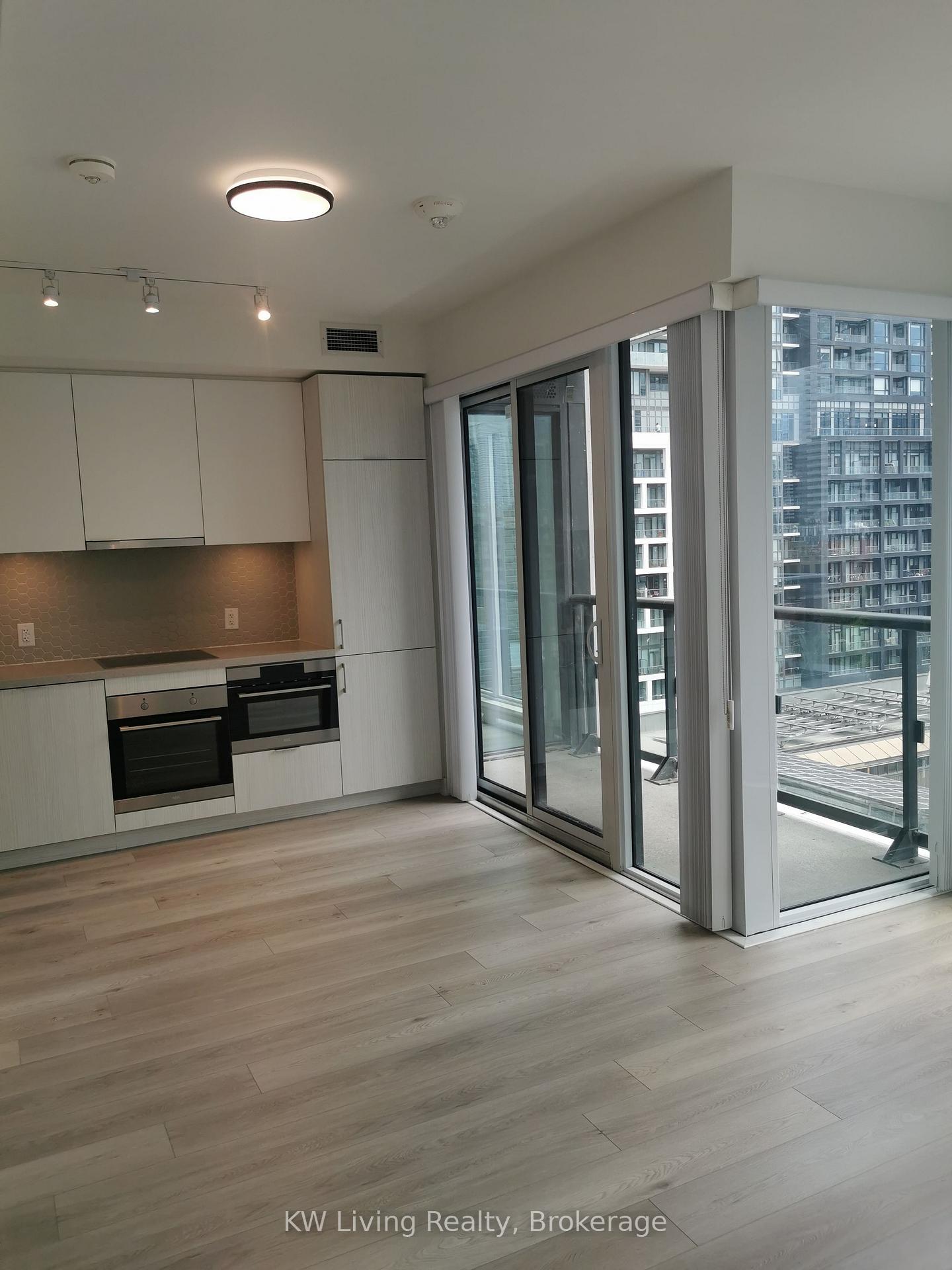 Photo 17 of Unit 821, 158 Front Street E, Toronto, Moss Park — HOMEH