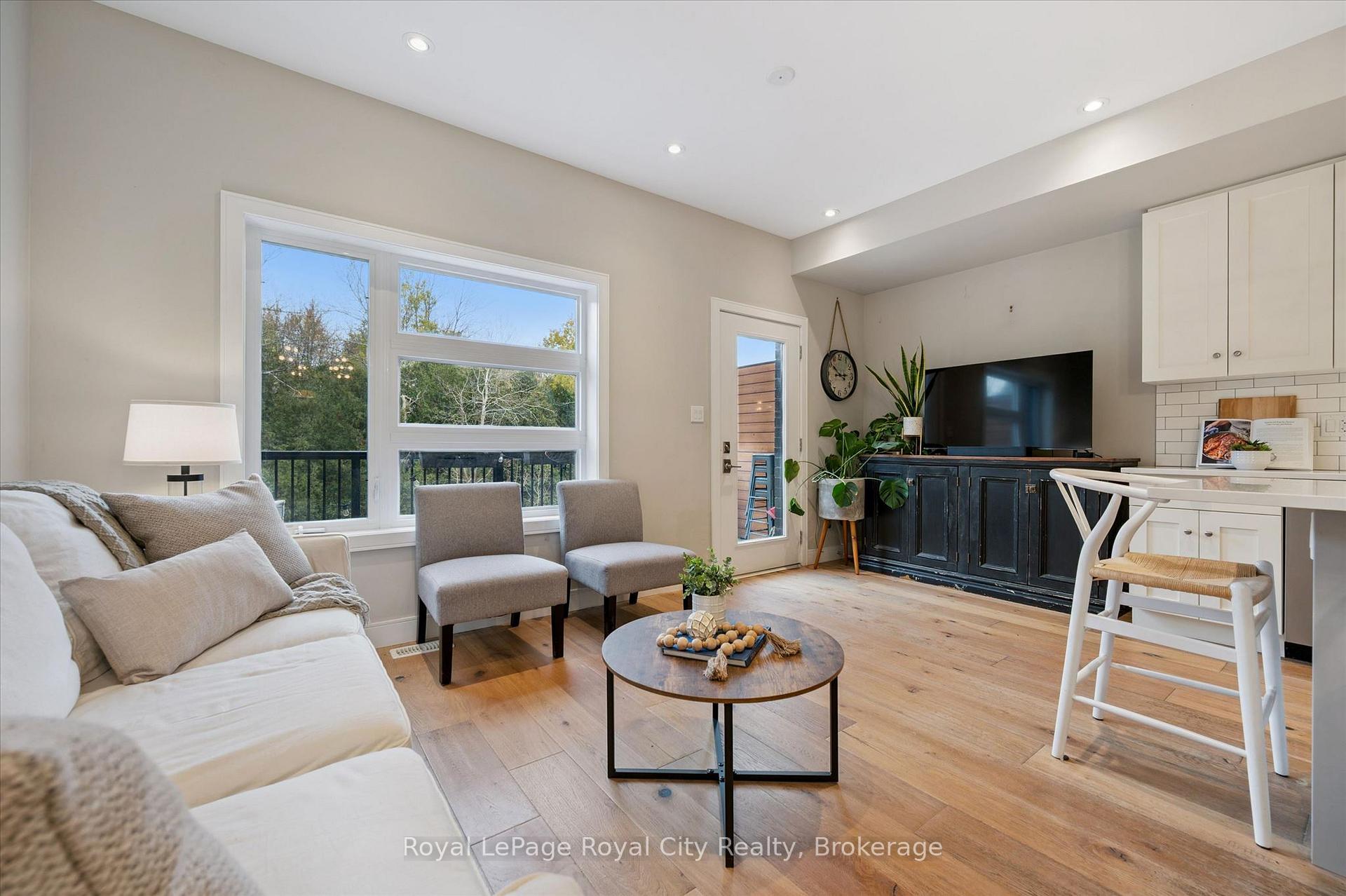 Photo 17 of Unit 83, 60 Arkell Road, Guelph, Kortright East — HOMEH