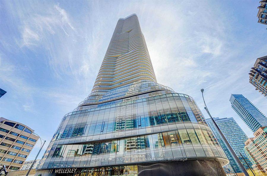 Front of Unit 5701, 11 Wellesley Street W