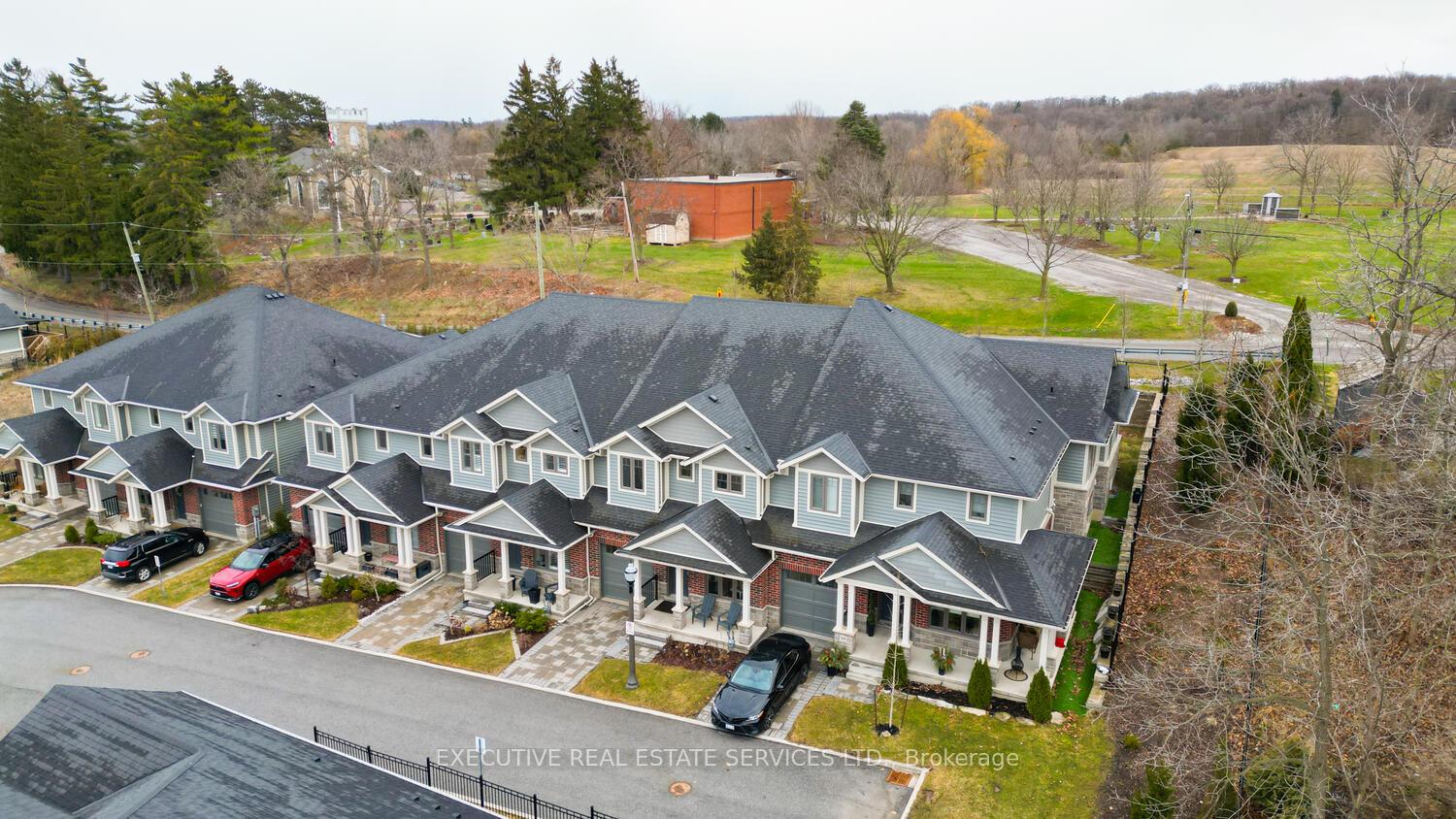 Photo 3 of Unit 11, 2848 King Street, Lincoln, Lincoln-Jordan/Vineland — HOMEH