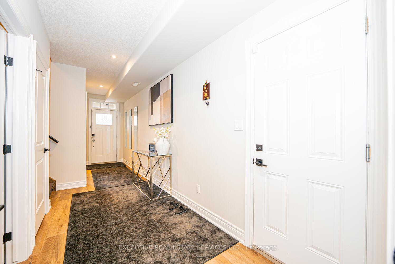Photo 15 of Unit 11, 2848 King Street, Lincoln, Lincoln-Jordan/Vineland — HOMEH