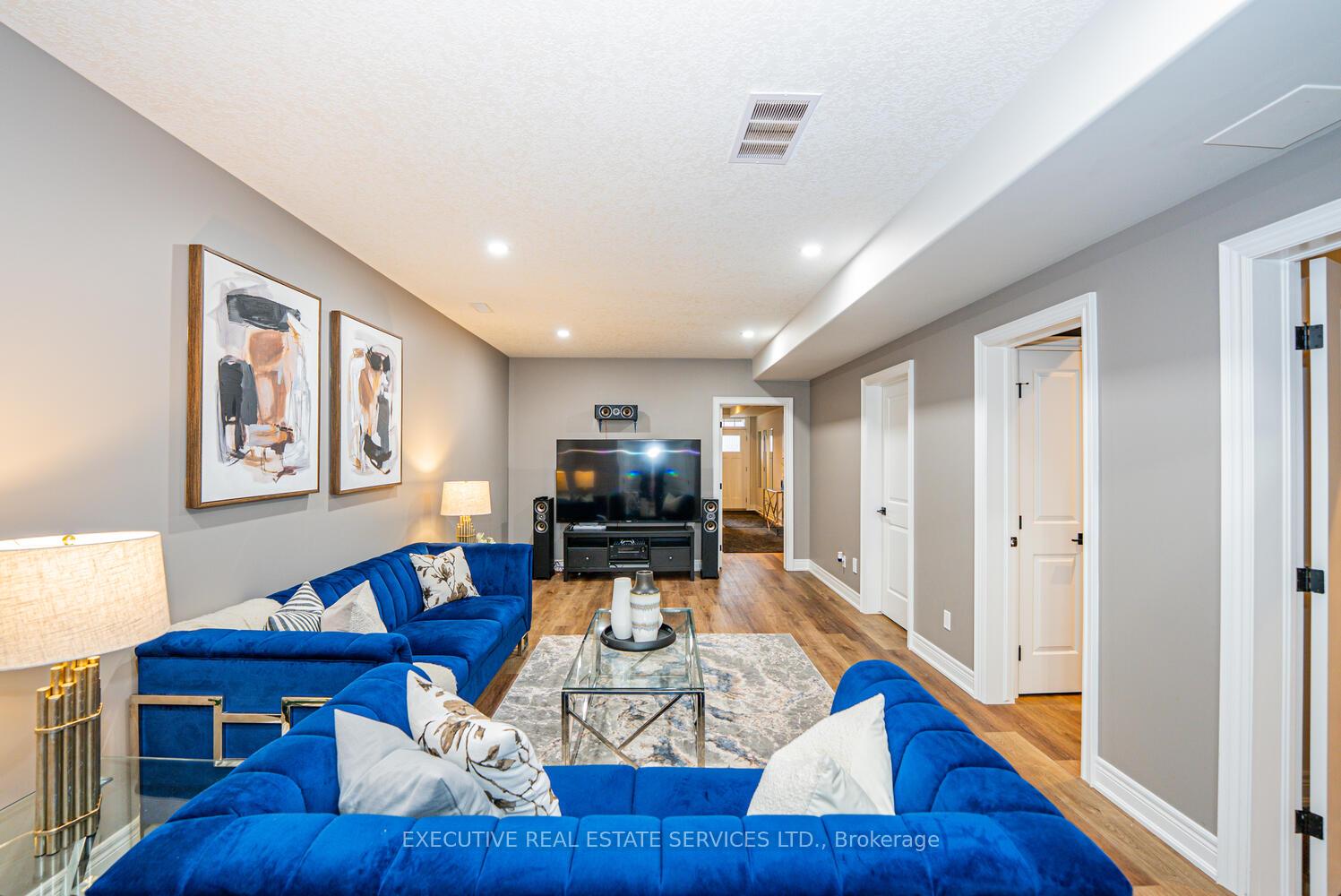 Photo 19 of Unit 11, 2848 King Street, Lincoln, Lincoln-Jordan/Vineland — HOMEH