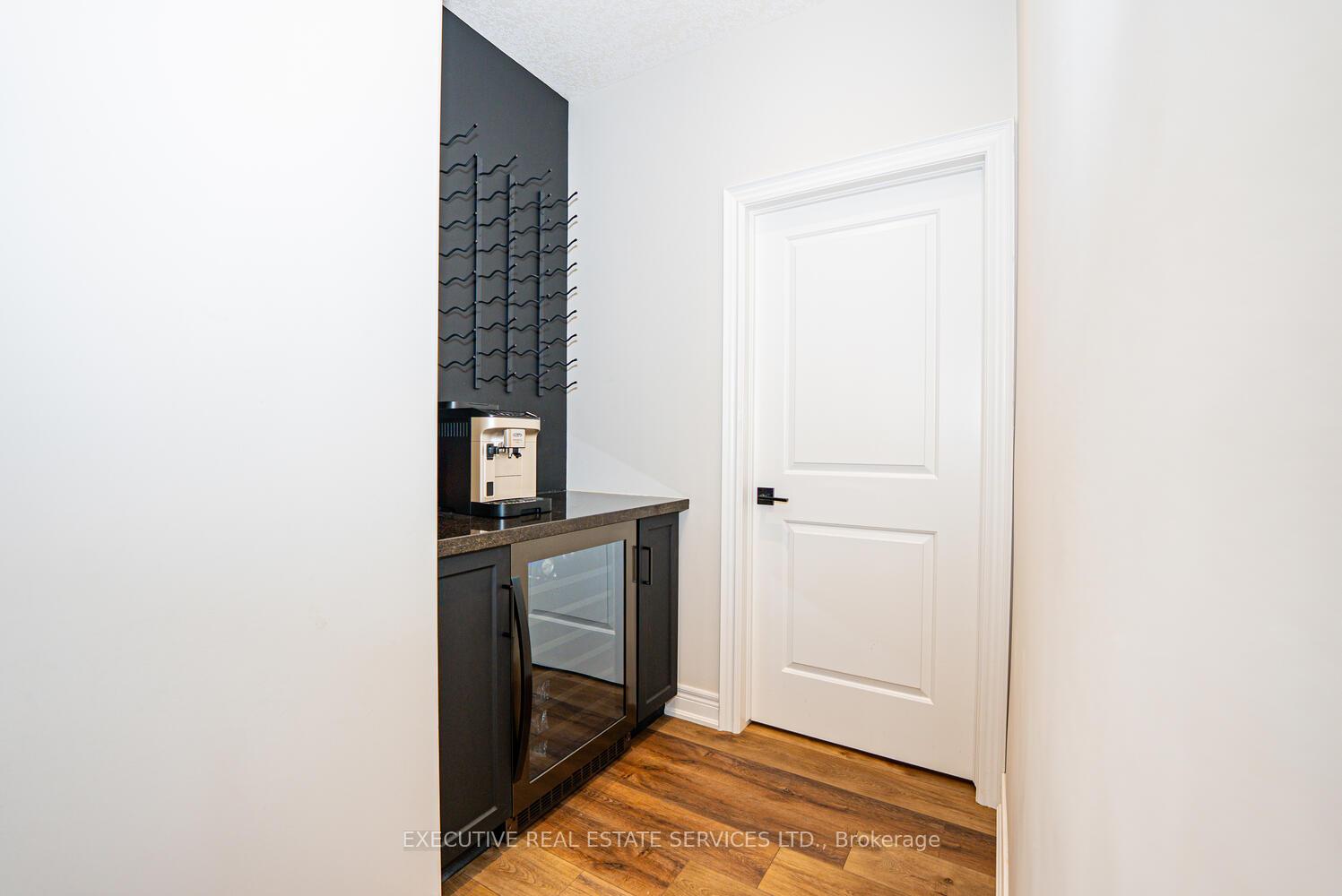 Photo 36 of Unit 11, 2848 King Street, Lincoln, Lincoln-Jordan/Vineland — HOMEH