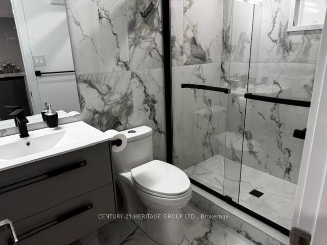 Photo 35 of Unit 2, 7 Larkfield Crescent, East Gwillimbury, Sharon — HOMEH