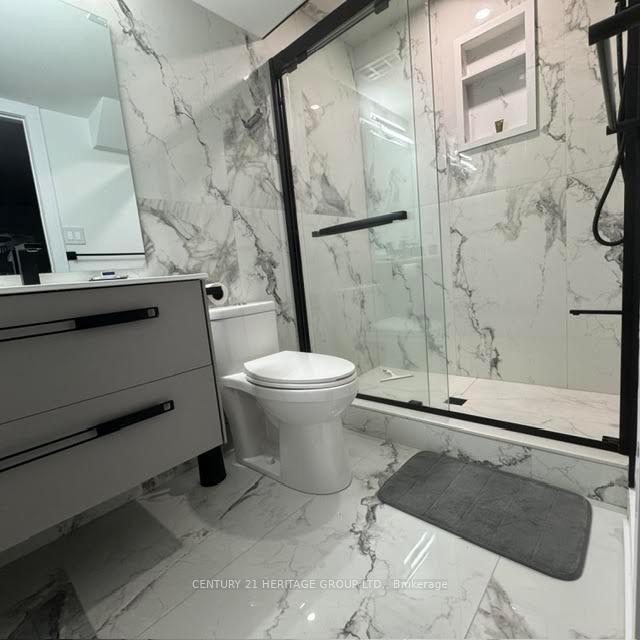 Photo 36 of Unit 2, 7 Larkfield Crescent, East Gwillimbury, Sharon — HOMEH