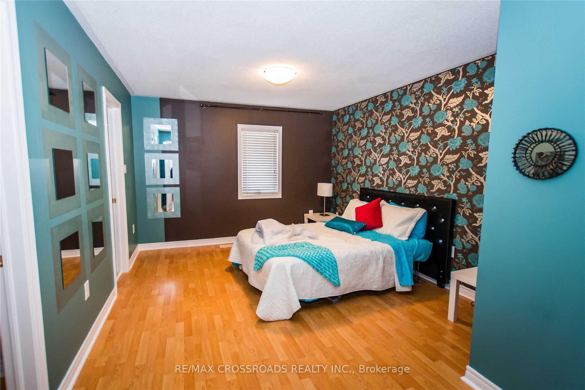 Photo 7 of 50 Widdifield Avenue, Newmarket, Armitage — HOMEH