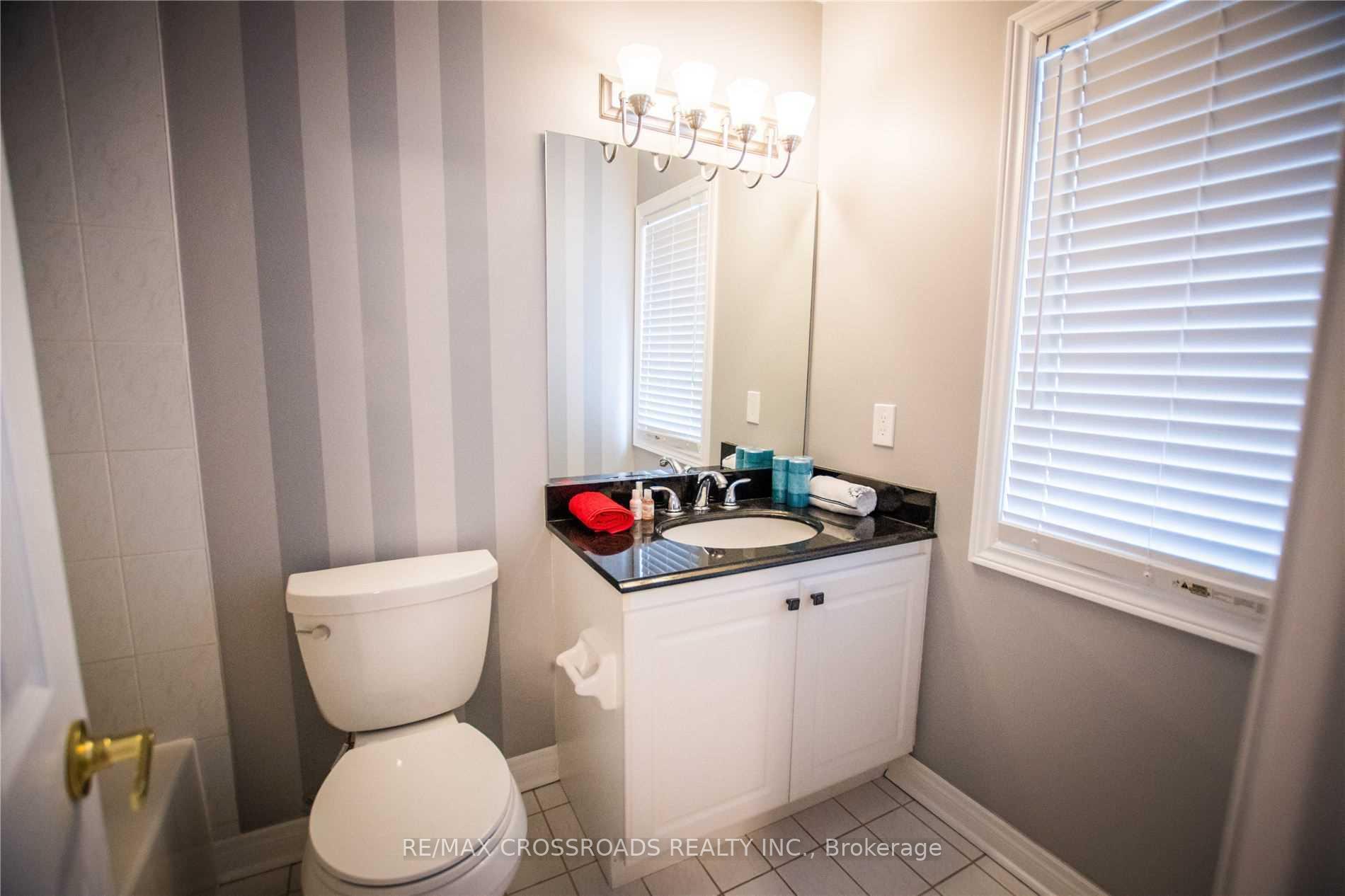 Photo 8 of 50 Widdifield Avenue, Newmarket, Armitage — HOMEH