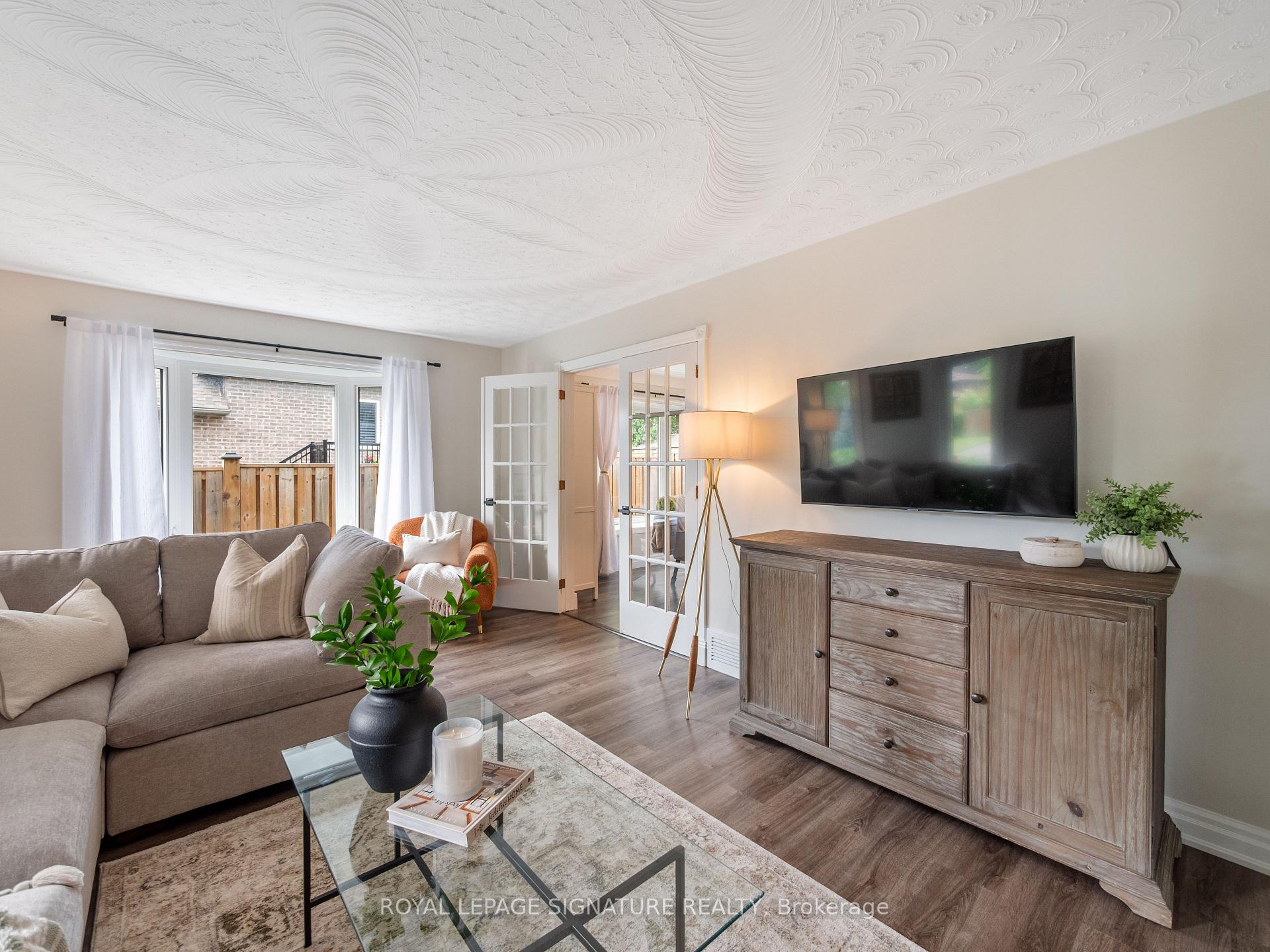Photo 3 of 245 Appleby Road, Hamilton, Ancaster — HOMEH
