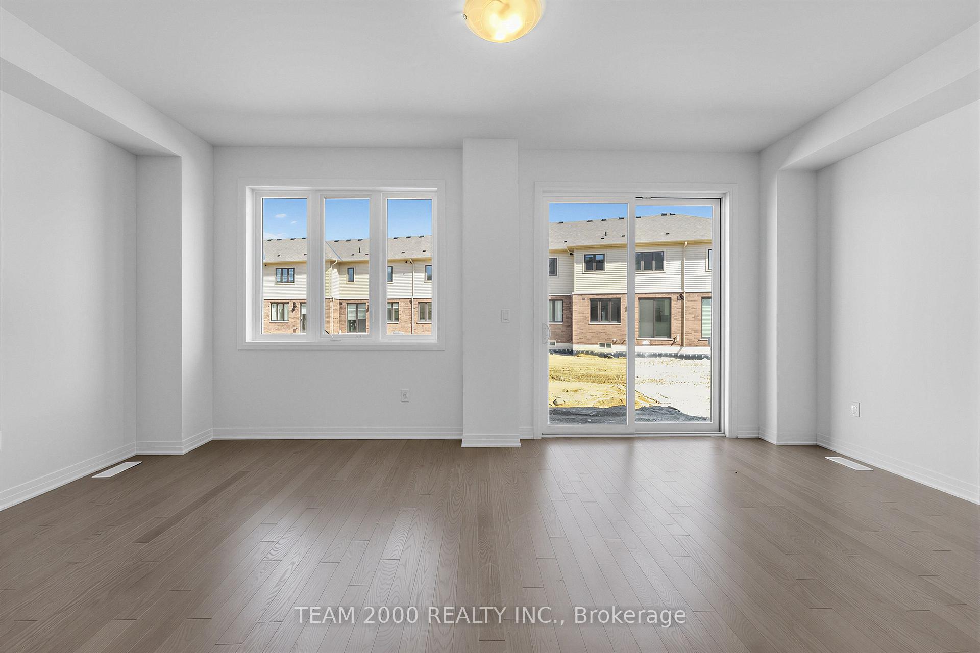Photo 12 of 75 Manuel Street, Stratford — HOMEH