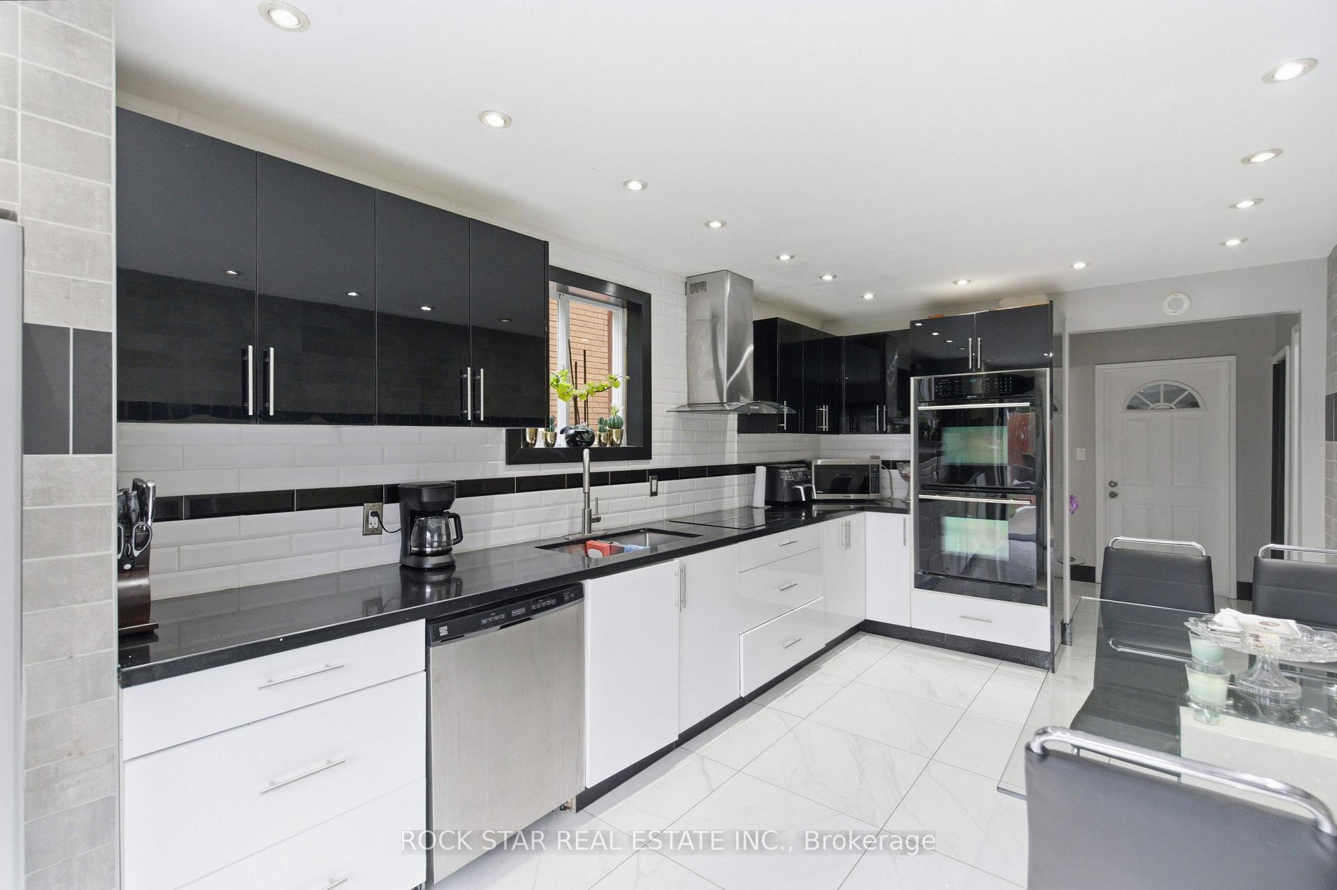 Photo 14 of 916 Stone Church Road E, Hamilton, Templemead — HOMEH