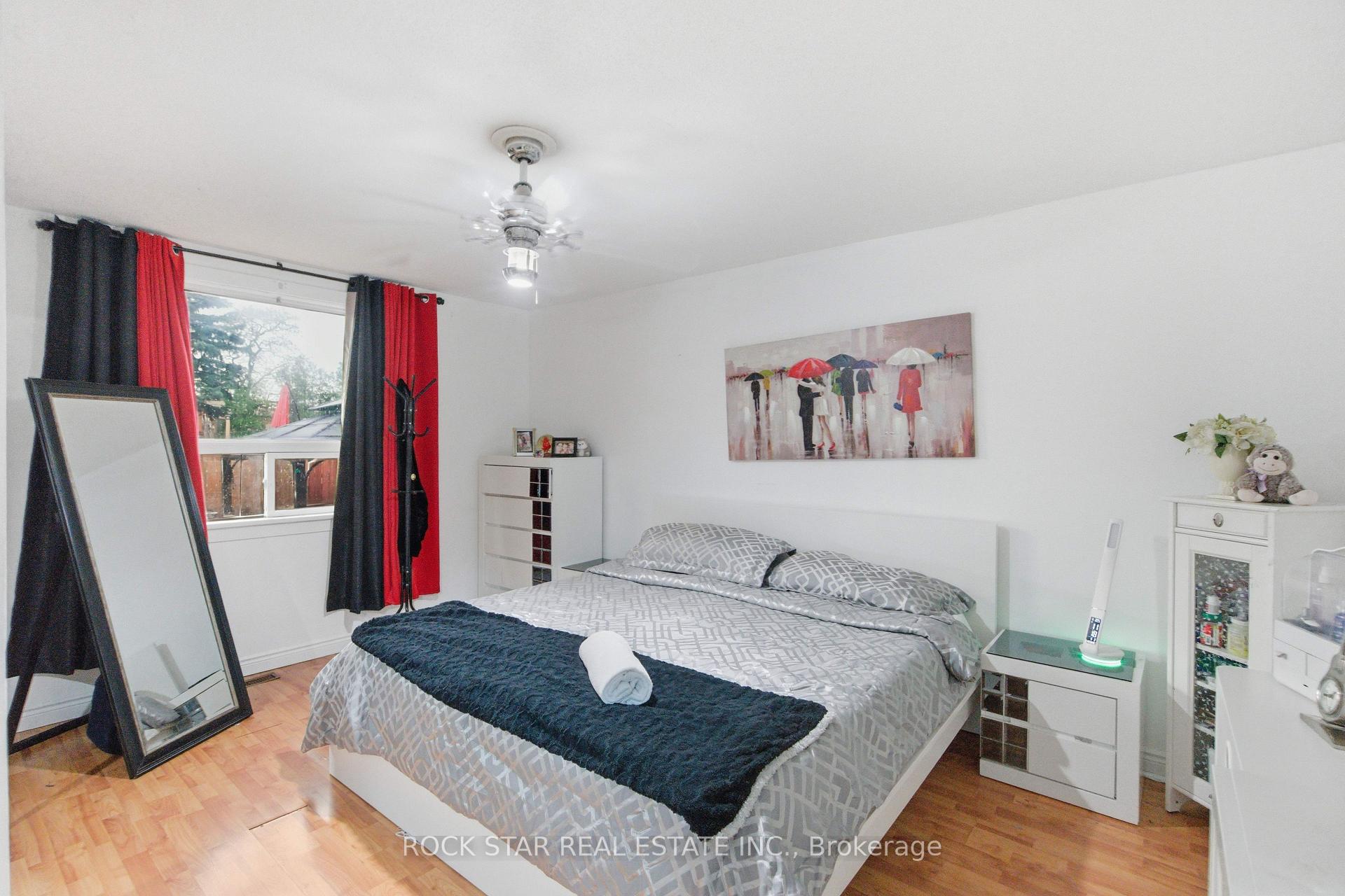 Photo 18 of 916 Stone Church Road E, Hamilton, Templemead — HOMEH