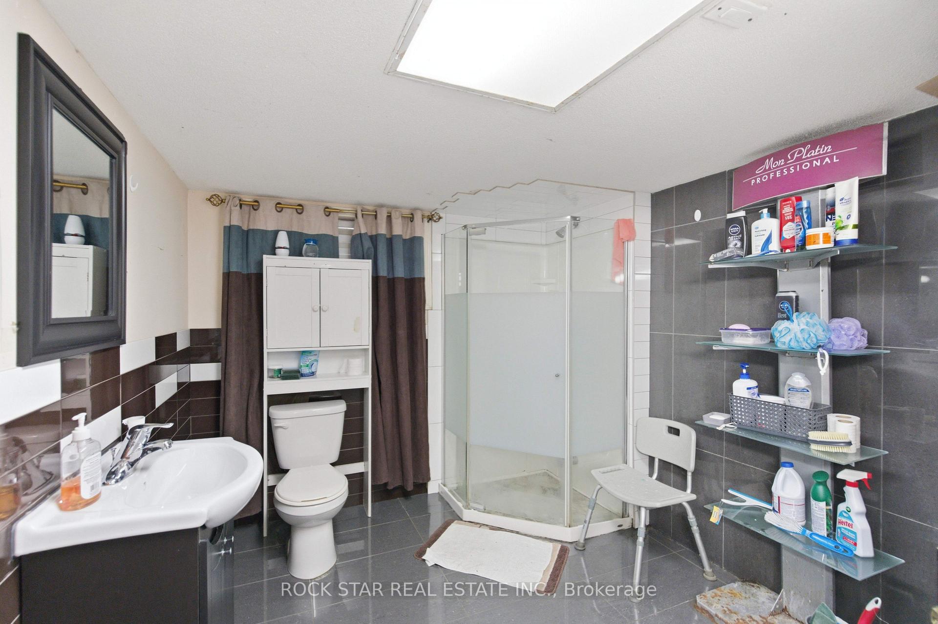 Photo 27 of 916 Stone Church Road E, Hamilton, Templemead — HOMEH