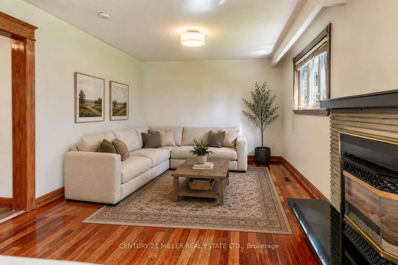 Photo 5 of Unit B, 477 Valleyview Crescent, Milton, Old Milton — HOMEH