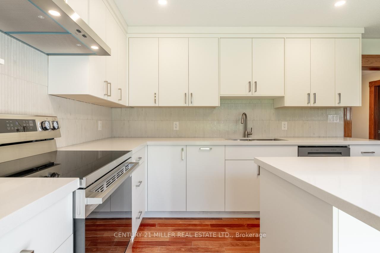 Photo 7 of Unit B, 477 Valleyview Crescent, Milton, Old Milton — HOMEH