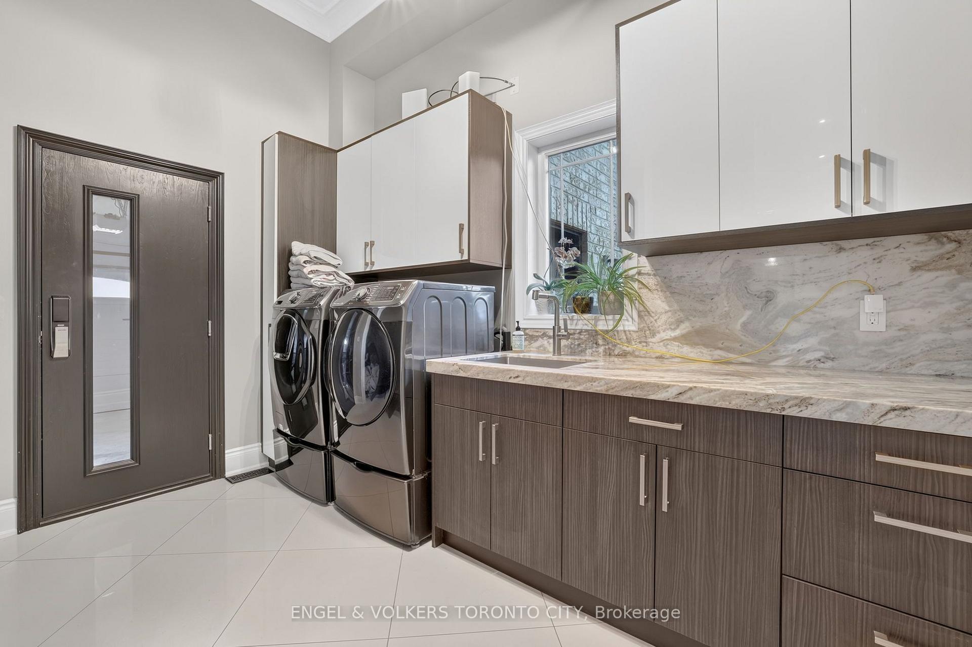Photo 20 of 14 Coppermine Court, King, Nobleton — HOMEH