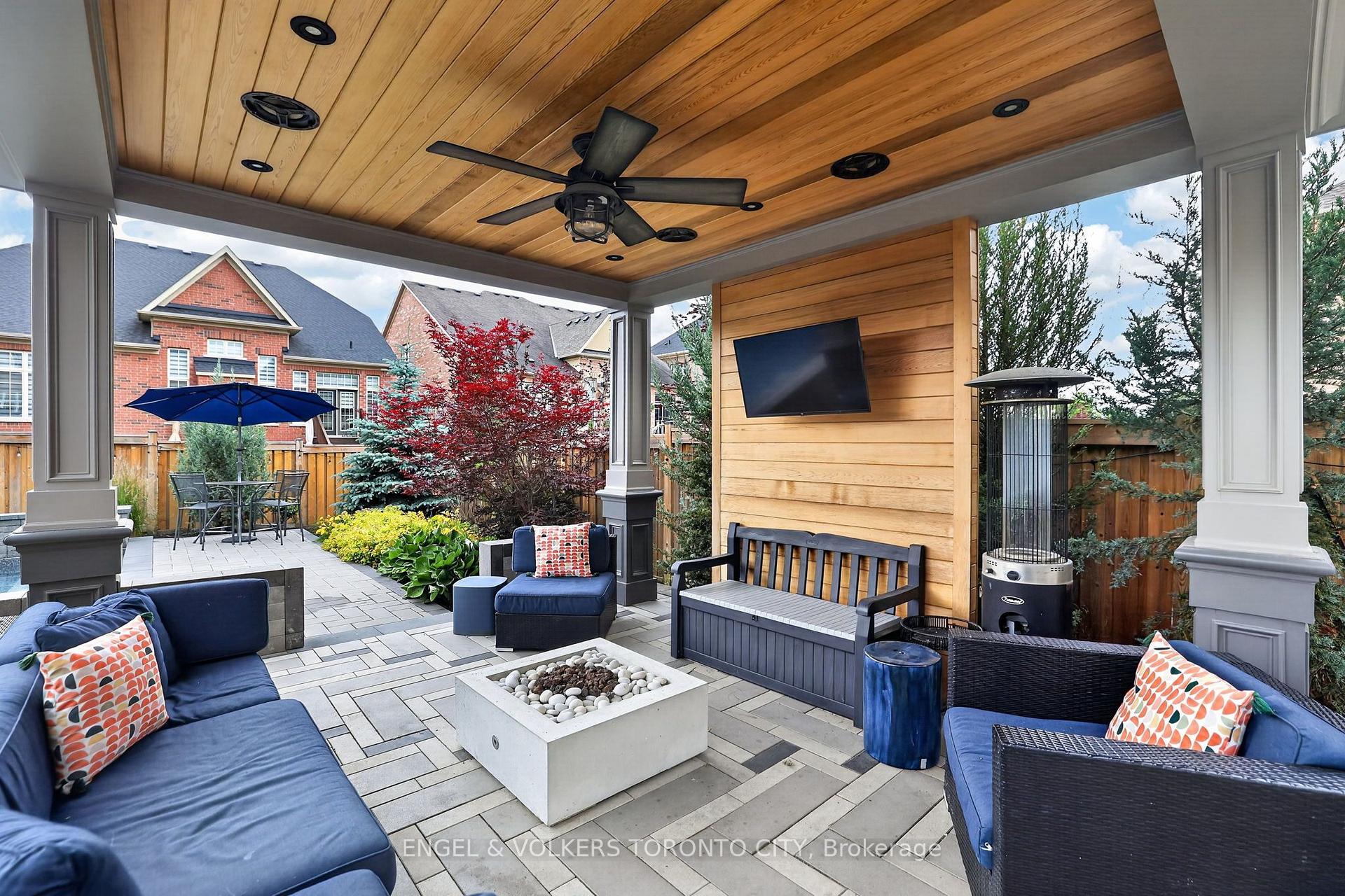 Photo 37 of 14 Coppermine Court, King, Nobleton — HOMEH