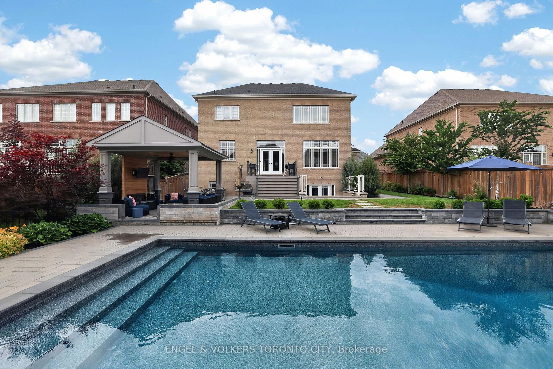Photo 41 of 14 Coppermine Court, King, Nobleton — HOMEH