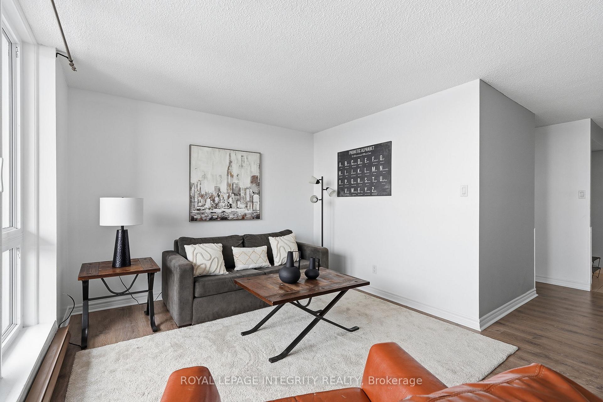 Photo 10 of Unit 1110, 2000 Jasmine Crescent, Ottawa, Beacon Hill South — HOMEH