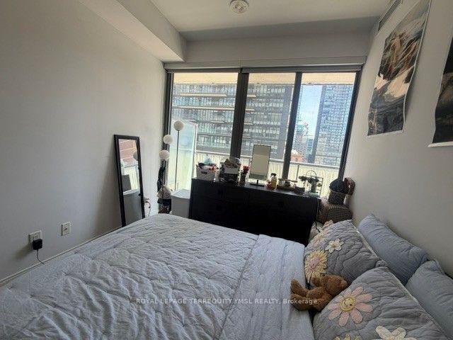 Photo 6 of Unit 803, 50 Charles Street E, Toronto, Church-Yonge Corridor — HOMEH