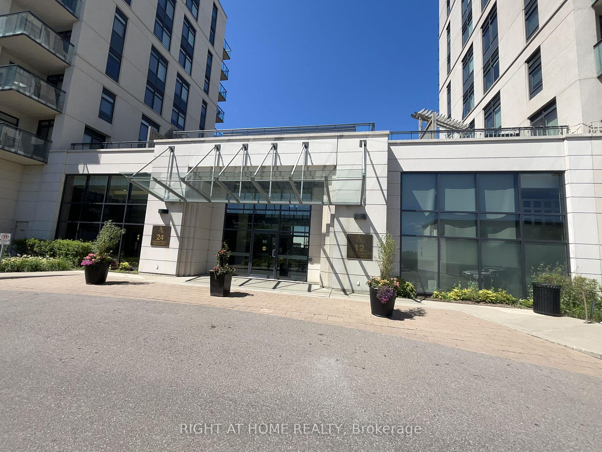 Photo 1 of Unit 206, 12 Woodstream Boulevard, Vaughan, Vaughan Grove — HOMEH
