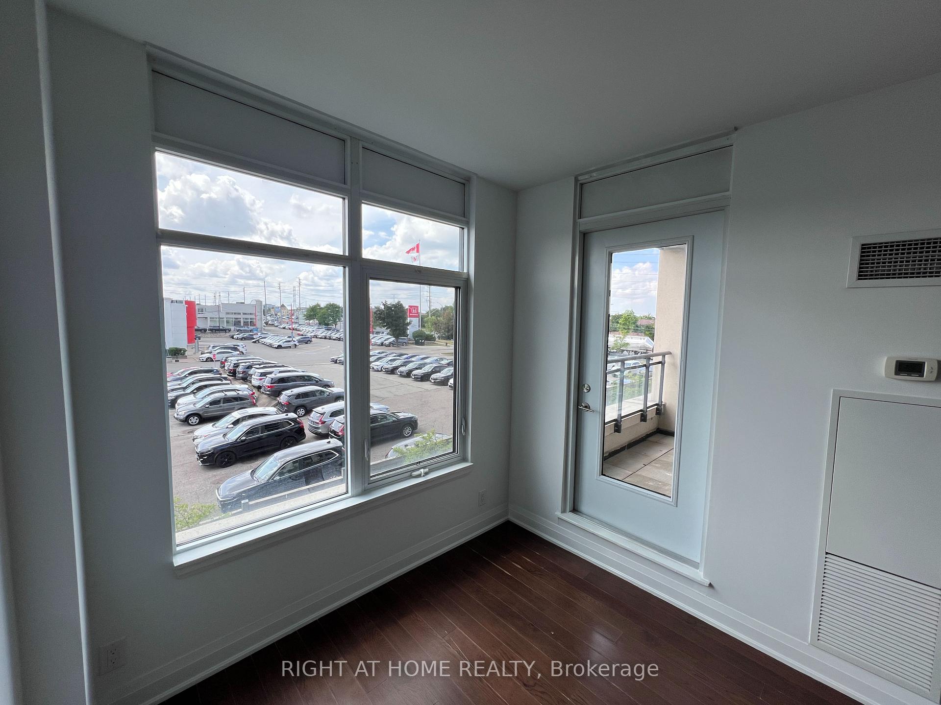 Photo 10 of Unit 206, 12 Woodstream Boulevard, Vaughan, Vaughan Grove — HOMEH
