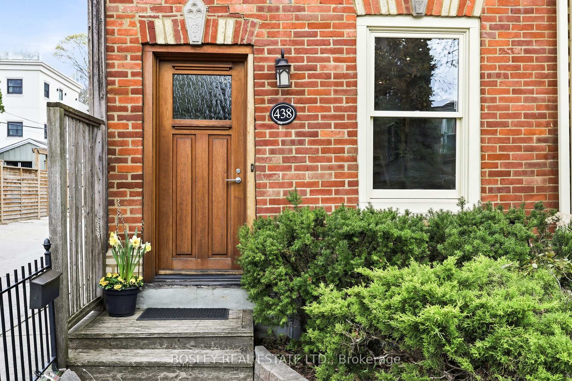Photo 3 of 438 Wellesley Street E, Toronto, Cabbagetown-South St. James Town — HOMEH