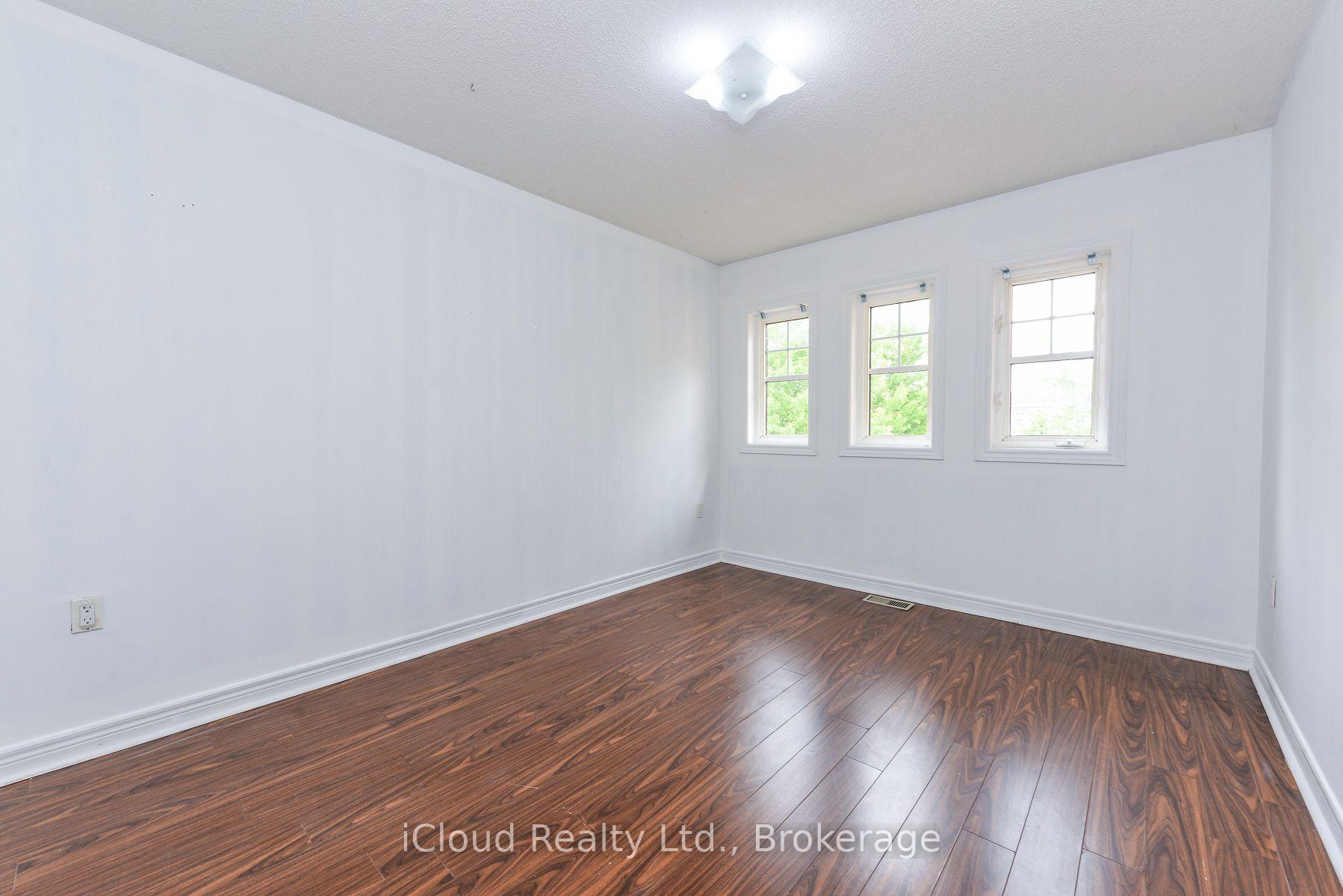 Photo 8 of 48 Ashdale Road, Brampton, Bram West — HOMEH