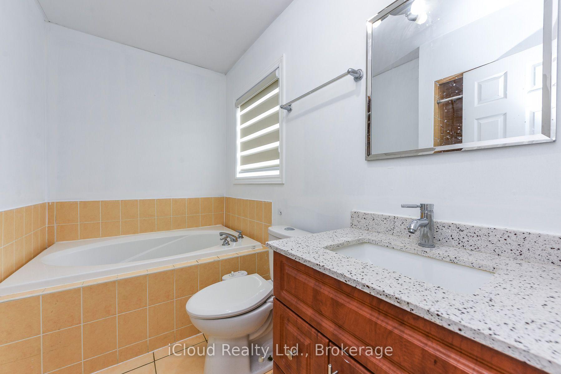 Photo 17 of 48 Ashdale Road, Brampton, Bram West — HOMEH