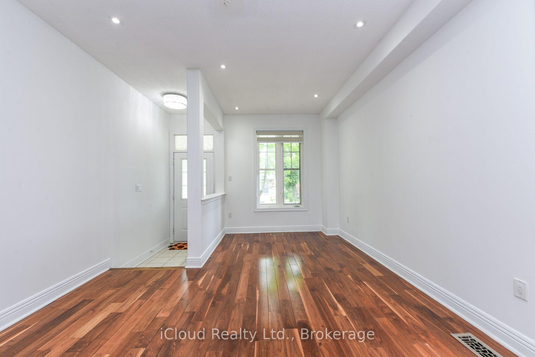 Photo 22 of 48 Ashdale Road, Brampton, Bram West — HOMEH
