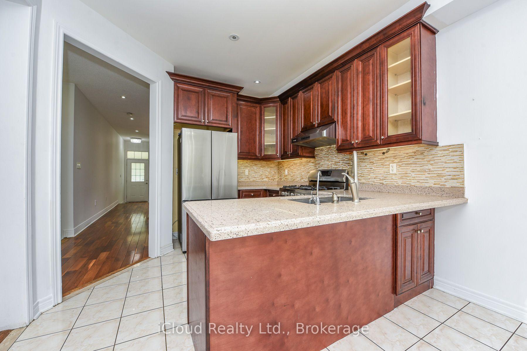 Photo 35 of 48 Ashdale Road, Brampton, Bram West — HOMEH