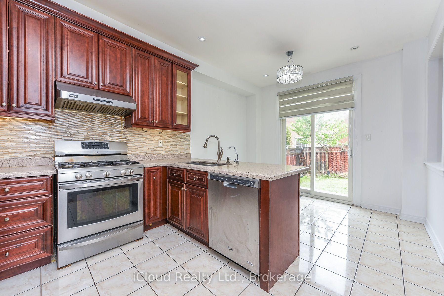 Photo 36 of 48 Ashdale Road, Brampton, Bram West — HOMEH