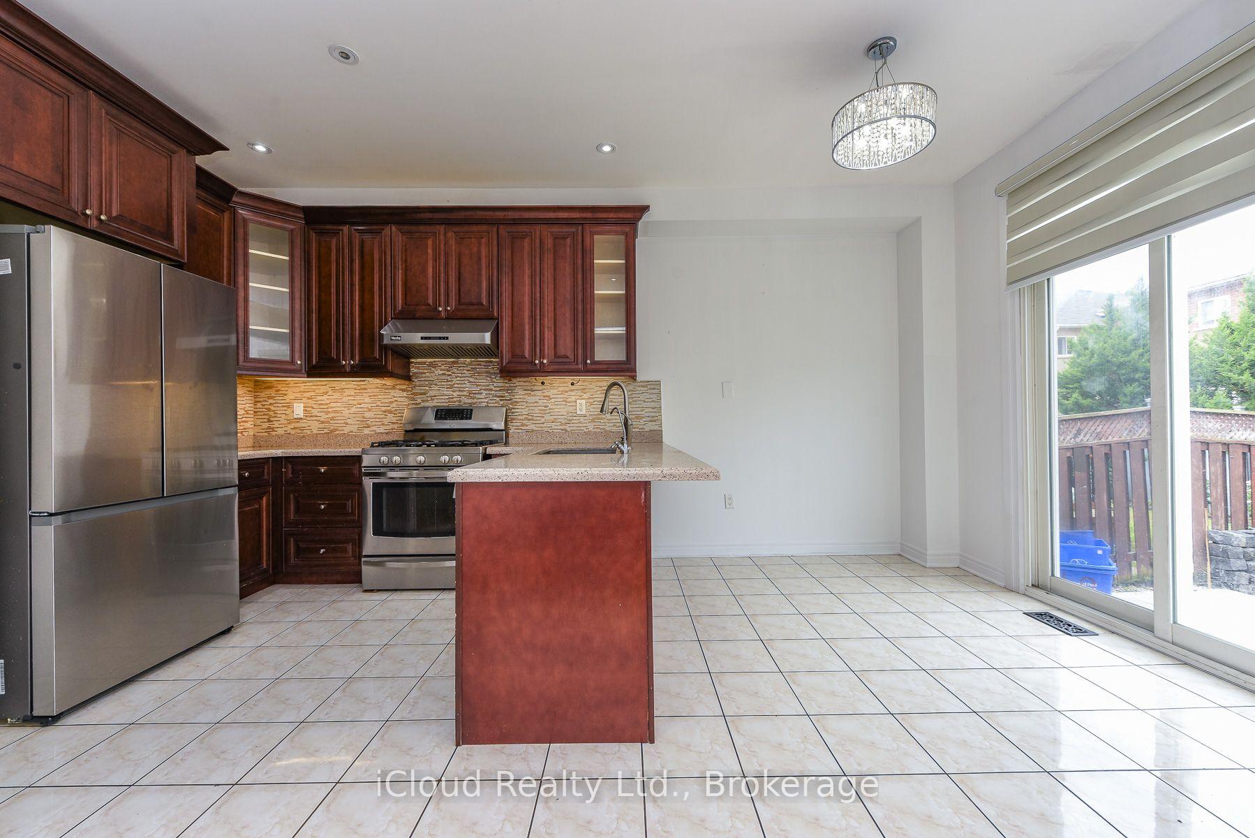 Photo 39 of 48 Ashdale Road, Brampton, Bram West — HOMEH