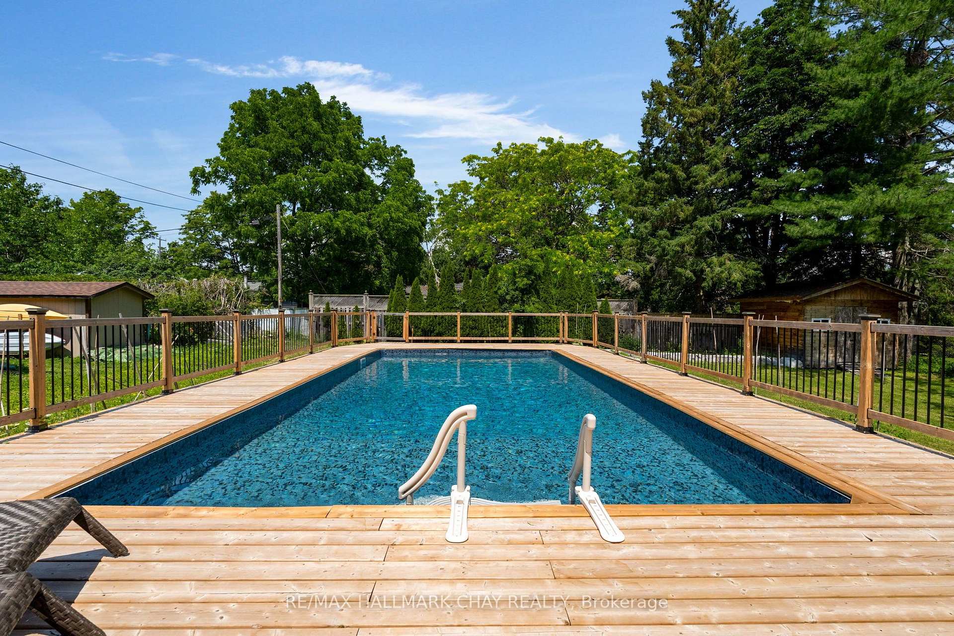 Photo 24 of 12 Francis Road, Orillia — HOMEH