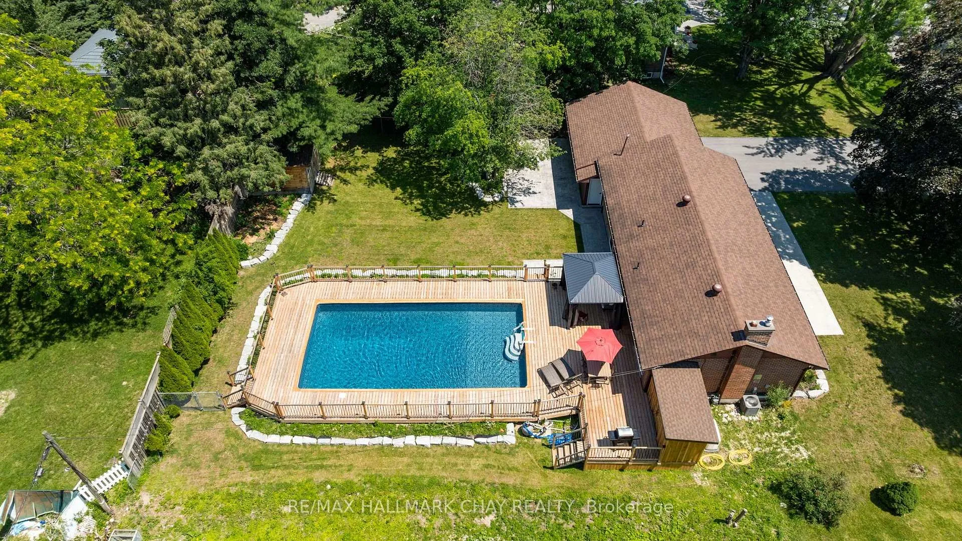 Photo 27 of 12 Francis Road, Orillia — HOMEH