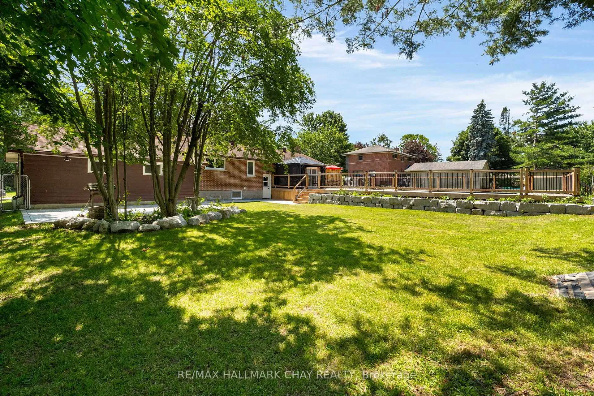 Photo 30 of 12 Francis Road, Orillia — HOMEH