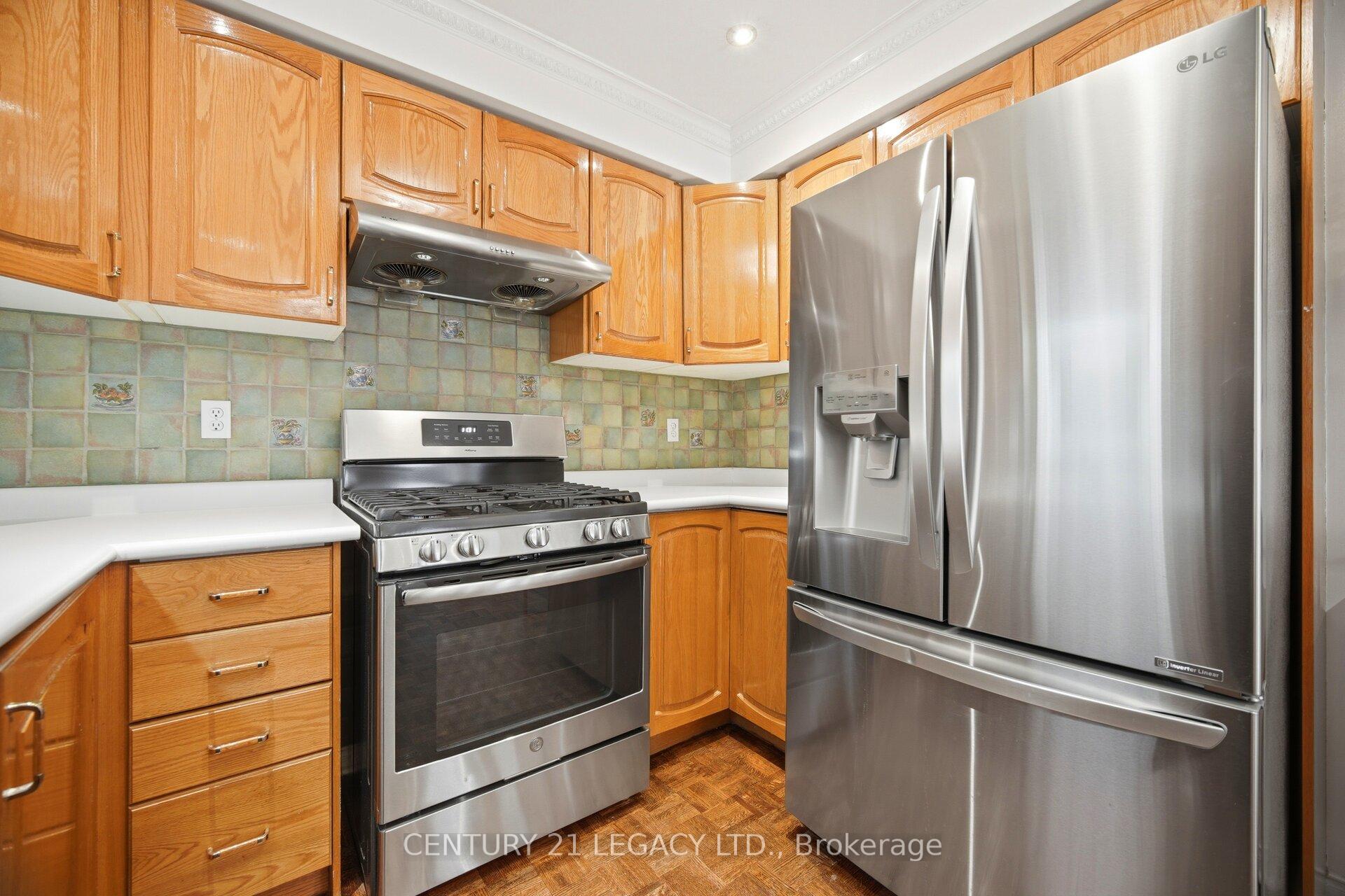 Photo 15 of 28 Wildfire Road, Vaughan, East Woodbridge — HOMEH