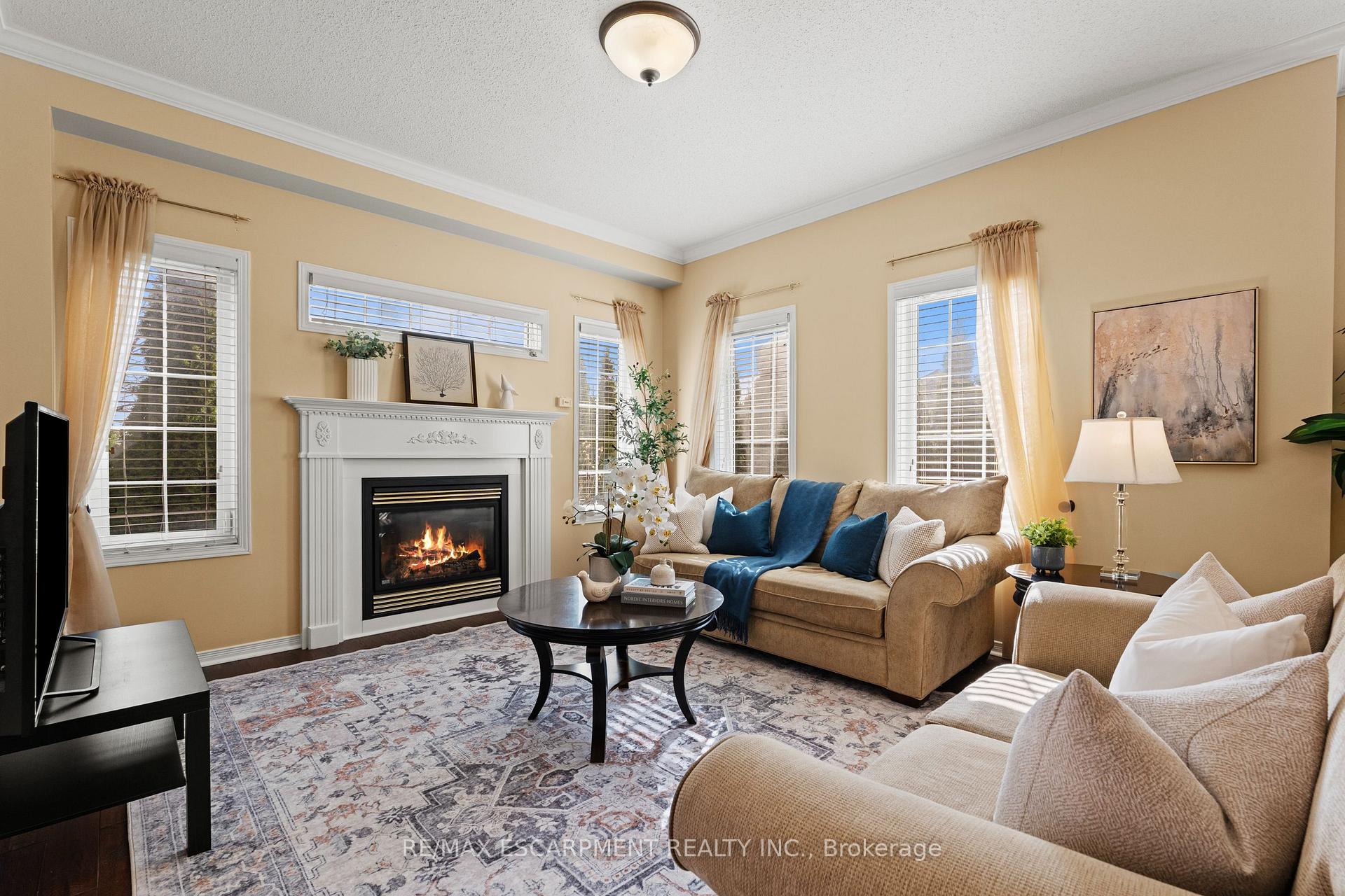 Photo 13 of 200 Miller Drive, Halton Hills, Georgetown — HOMEH