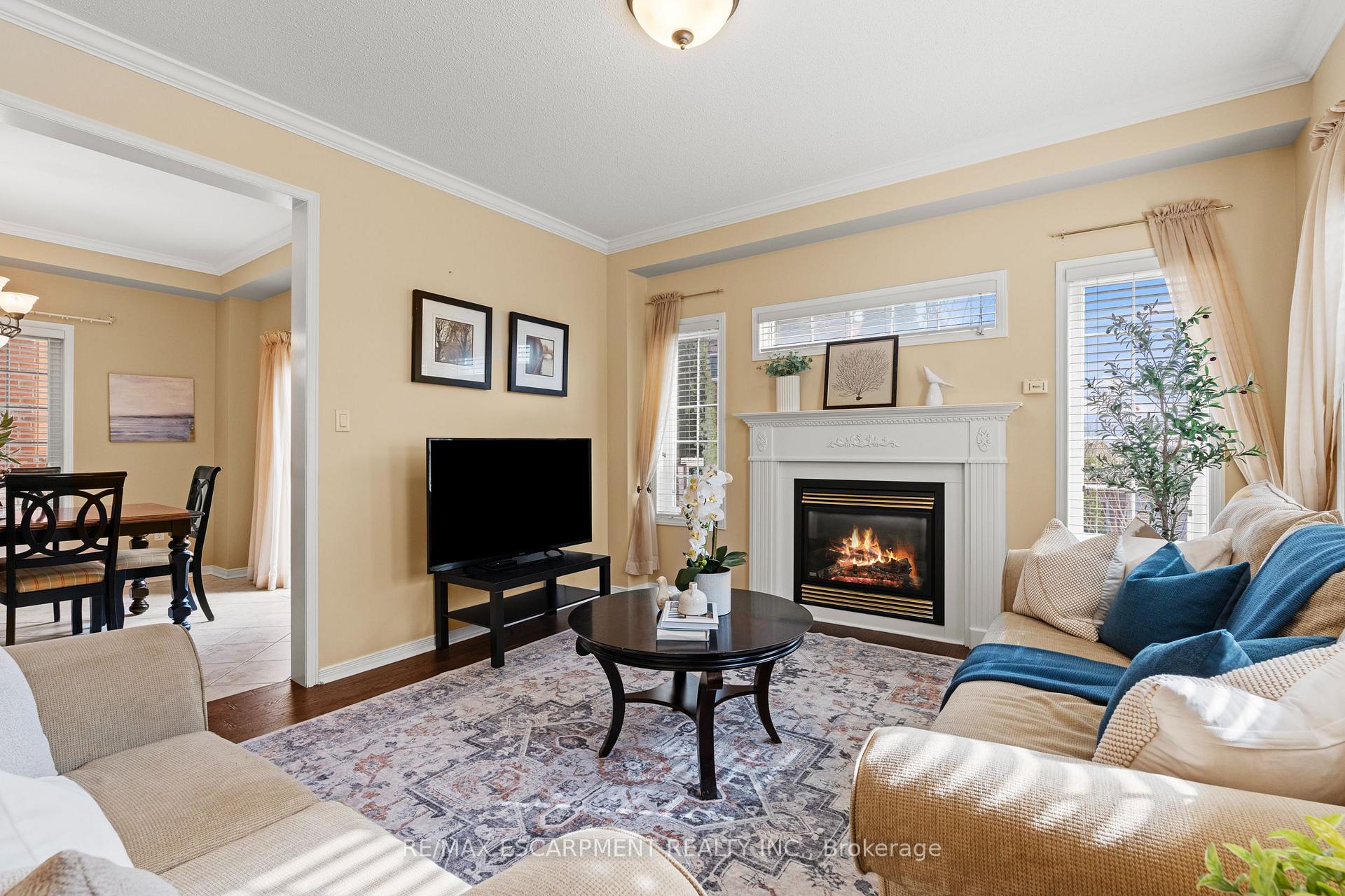 Photo 14 of 200 Miller Drive, Halton Hills, Georgetown — HOMEH