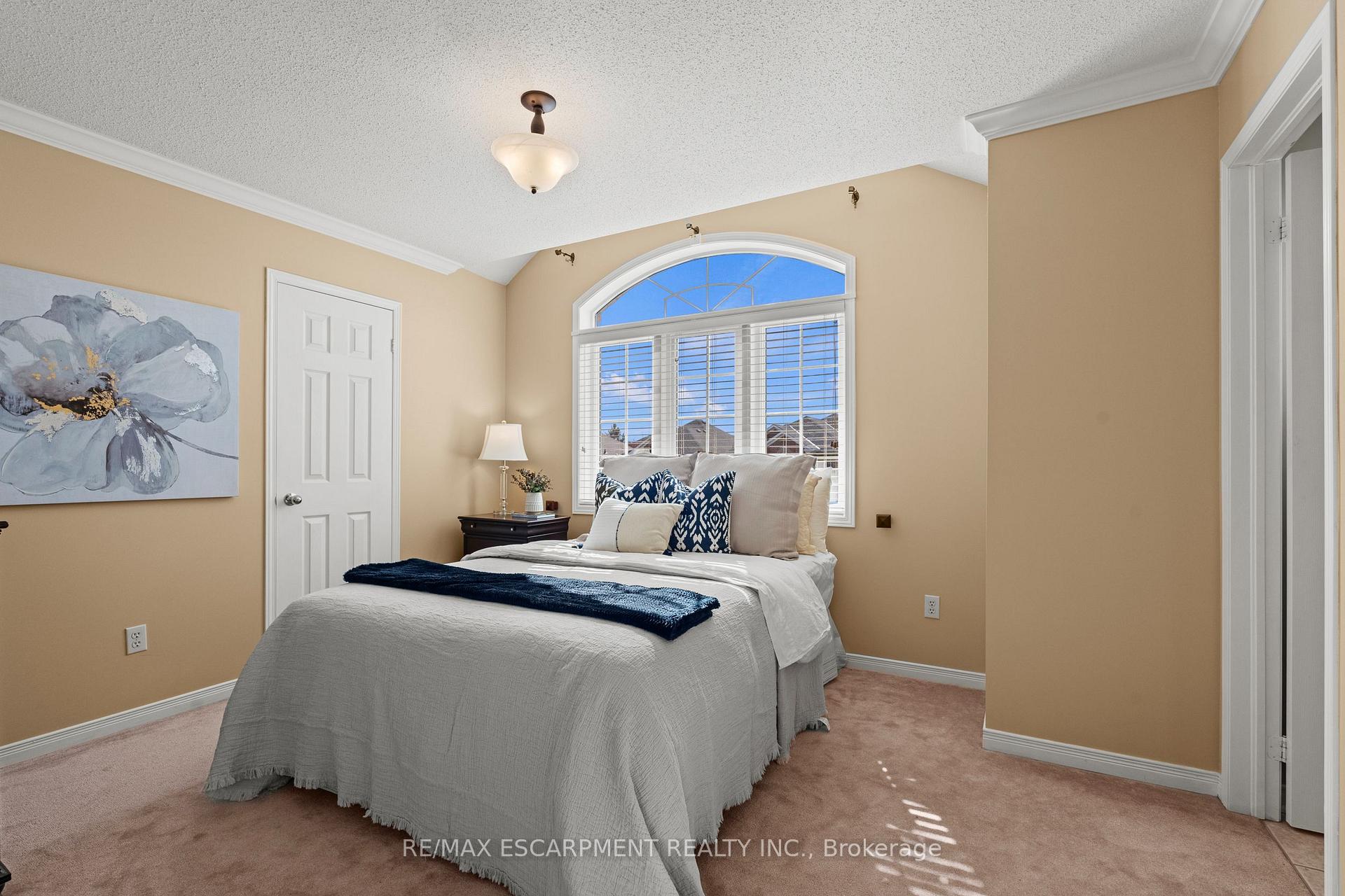 Photo 26 of 200 Miller Drive, Halton Hills, Georgetown — HOMEH