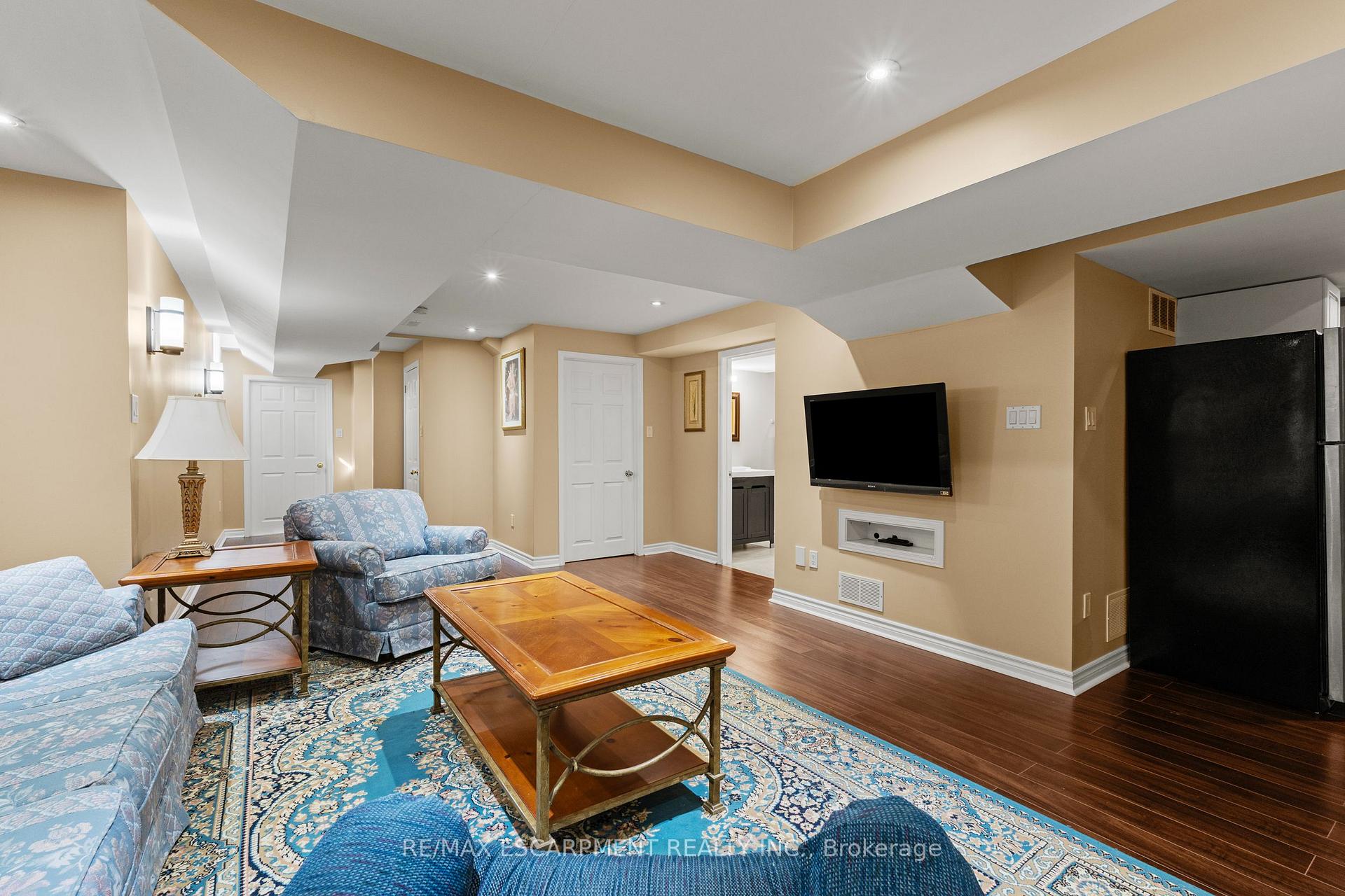 Photo 34 of 200 Miller Drive, Halton Hills, Georgetown — HOMEH