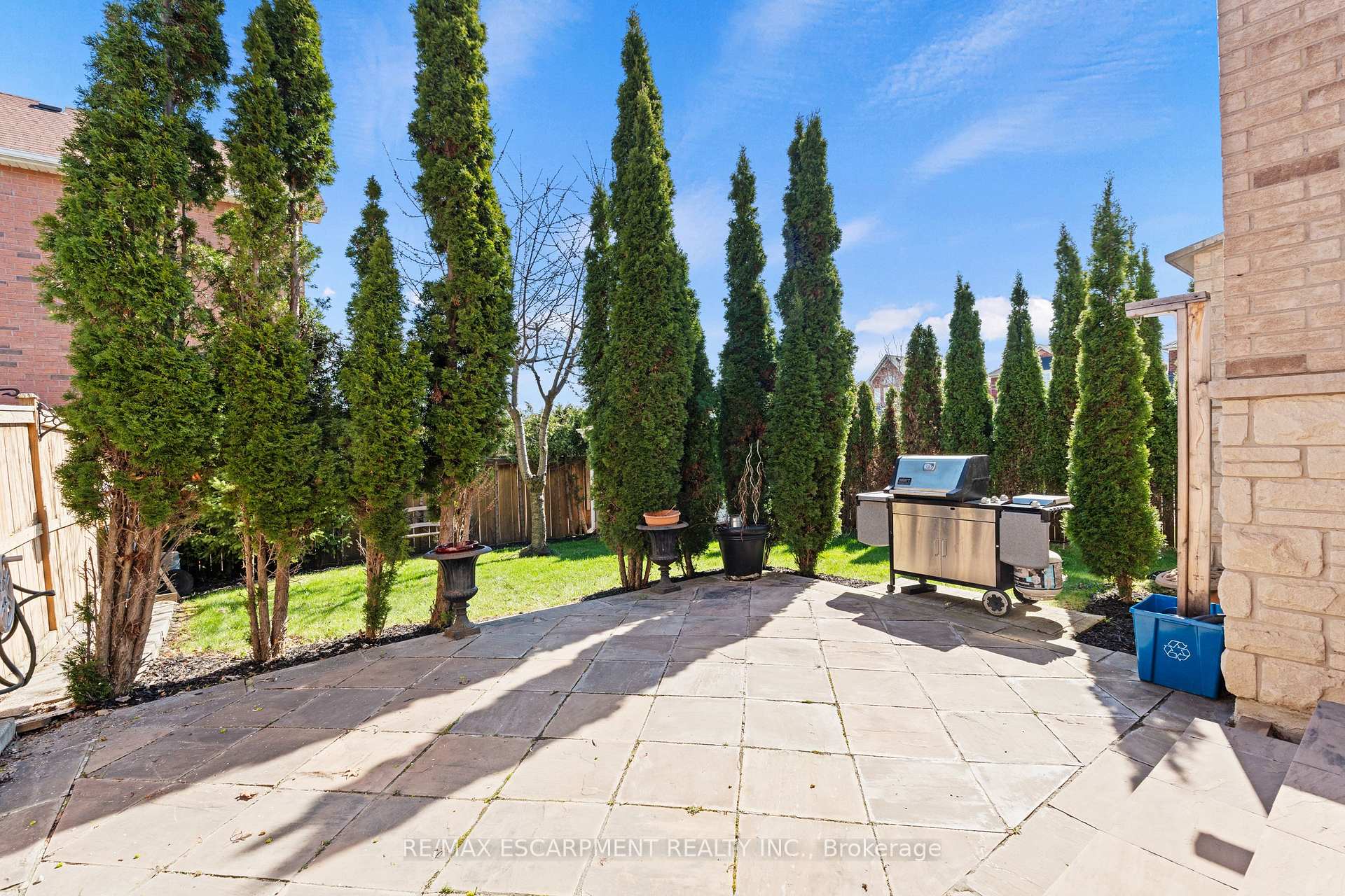 Photo 44 of 200 Miller Drive, Halton Hills, Georgetown — HOMEH