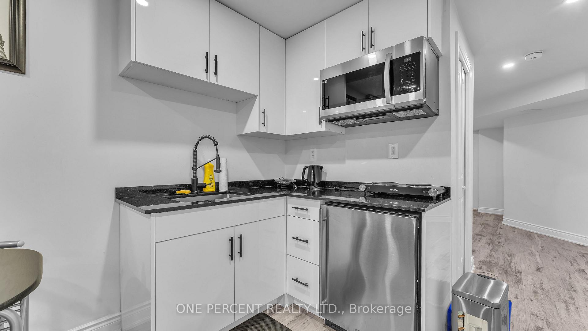 Photo 28 of 823 Cedarpark Way, London, North D — HOMEH