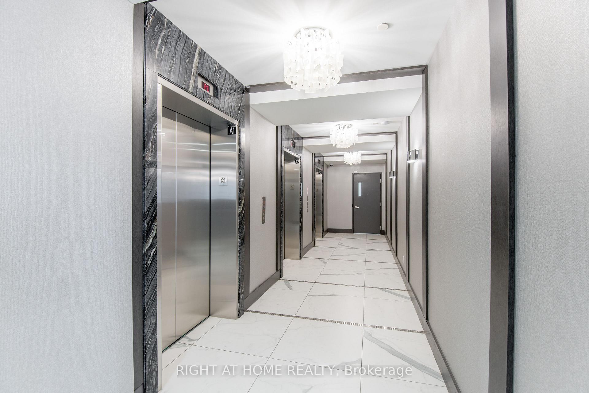 Photo 5 of Unit 329, 3600 Highway 7, Vaughan, Vaughan Corporate Centre — HOMEH