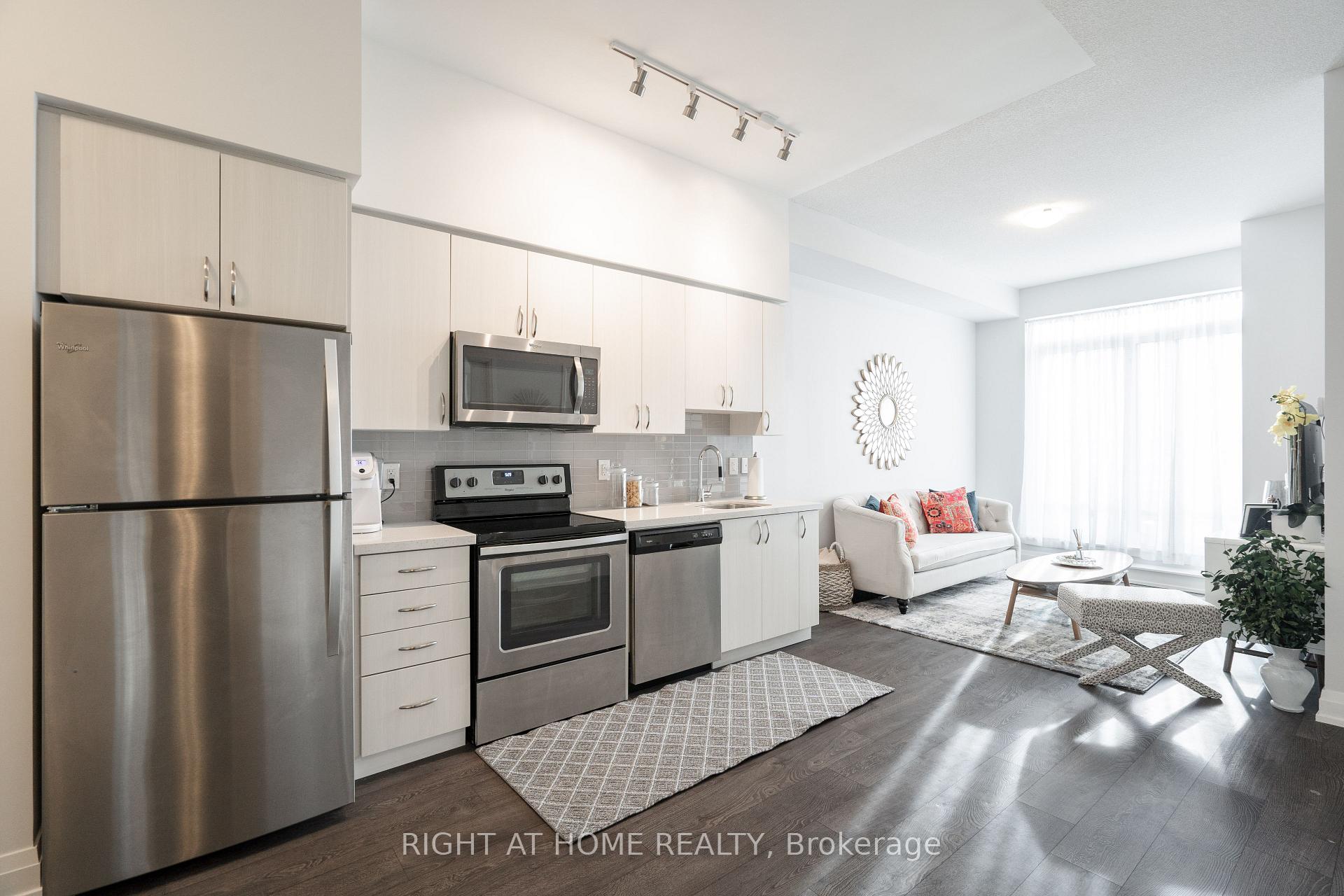 Photo 8 of Unit 329, 3600 Highway 7, Vaughan, Vaughan Corporate Centre — HOMEH
