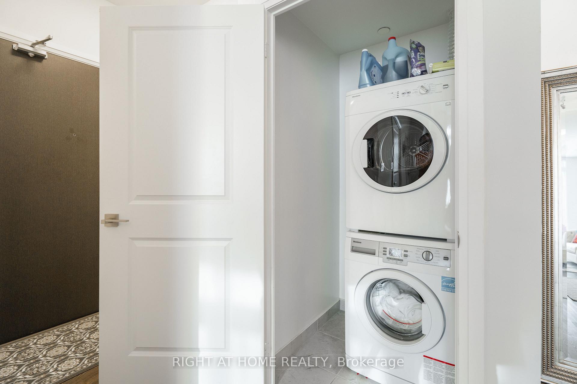 Photo 21 of Unit 329, 3600 Highway 7, Vaughan, Vaughan Corporate Centre — HOMEH
