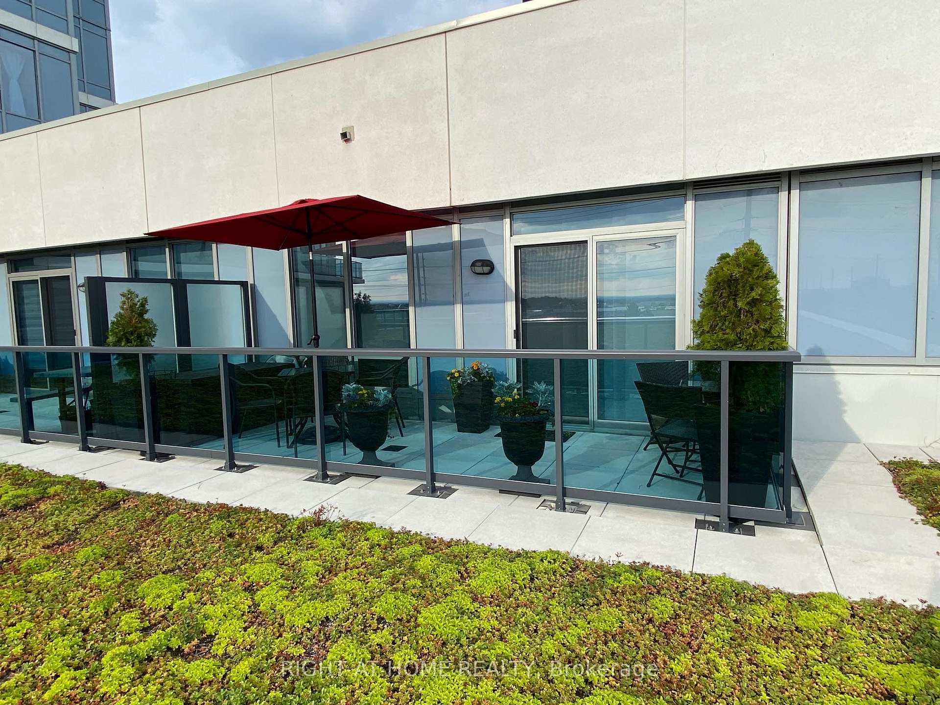 Photo 22 of Unit 329, 3600 Highway 7, Vaughan, Vaughan Corporate Centre — HOMEH